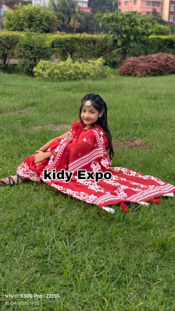 বাচ্চাদের প্রিমিয়াম সুতি রেডি শাড়ি - Image 4