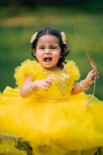 হলুদ সানশাইন প্রিন্সেস বেবি গাউন-(Sunshine Yellow) - Image 4